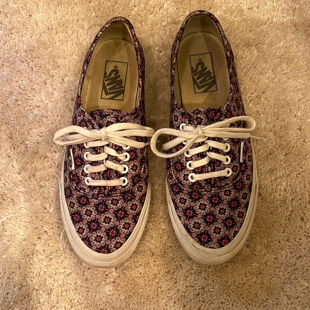 Vans authentic off the wall shoes.
